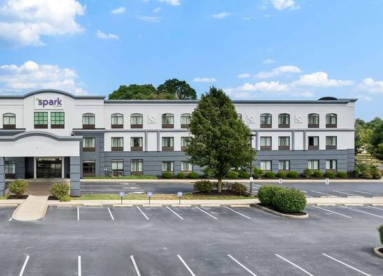 Spark by Hilton Lancaster Dutch Country 1