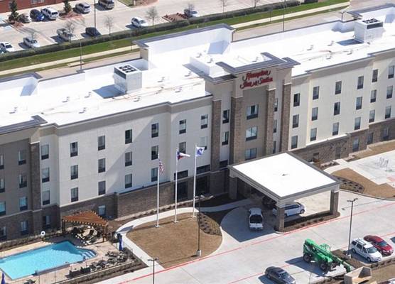 Hampton Inn & Suites Dallas/Ft. Worth Airport South 1