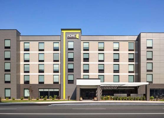 Home2 Suites By Hilton Milwaukee West 1