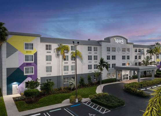 Spark by Hilton Miami Doral 1