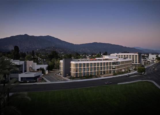 Hilton Arcadia Los Angeles 1