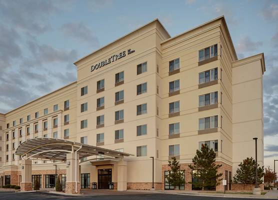 DoubleTree by Hilton Denver International Airport 1
