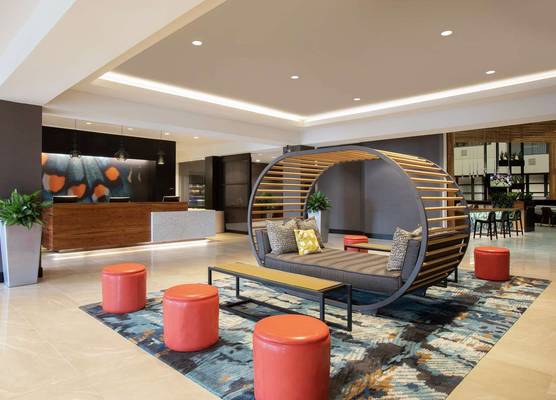 Embassy Suites by Hilton Orlando Airport 1