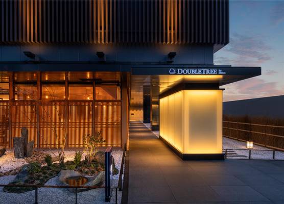 DoubleTree by Hilton Kyoto Station 1