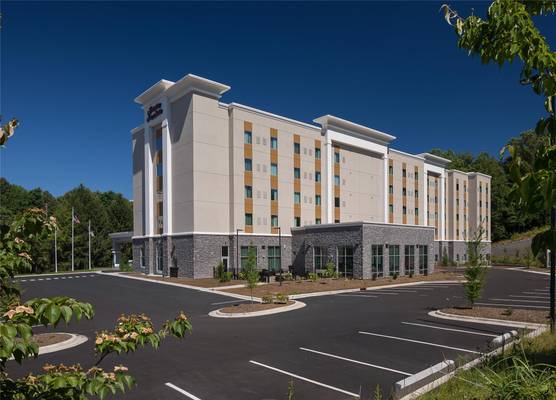 Hampton Inn & Suites-Asheville Biltmore Village, NC 1