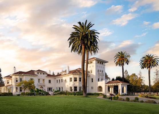 Hayes Mansion San Jose, Curio Collection by Hilton 1