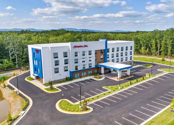 Hampton Inn Zion Crossroads Gordonsville 1