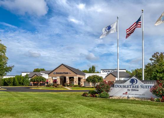 DoubleTree Suites by Hilton Mt. Laurel 1