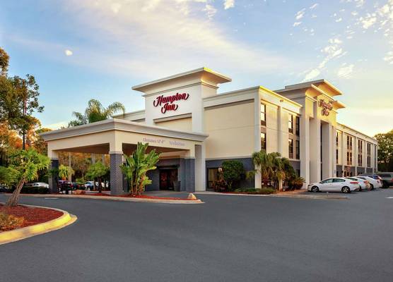 Hampton Inn Melbourne 1