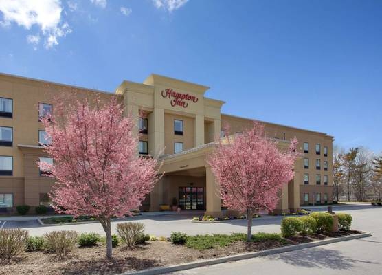 Hampton Inn Garden City Long Island 1