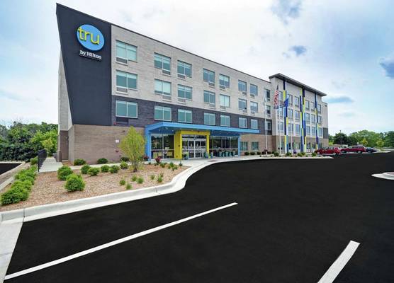 Tru By Hilton Grand Rapids Airport 1