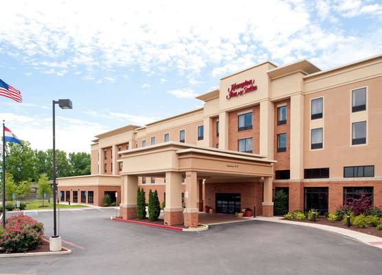 Hampton Inn & Suites Columbia at the University of Missouri 1