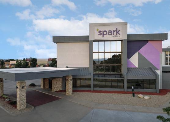 Spark by Hilton Denver East I 70 1