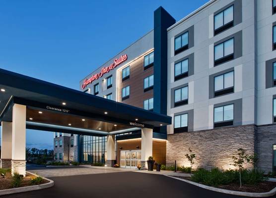 Hampton Inn & Suites By Hilton Indianapolis South Greenwood 1