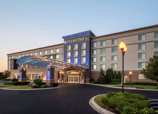 DoubleTree by Hilton Chicago Midway Airport 1