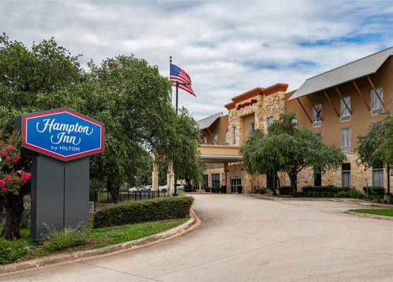 Hampton Inn Austin Oak Hill 1