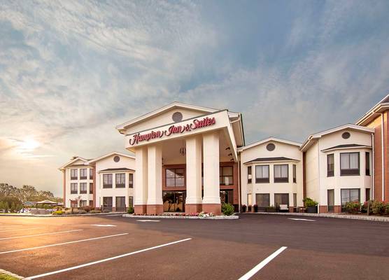 Hampton Inn & Suites Fairfield 1