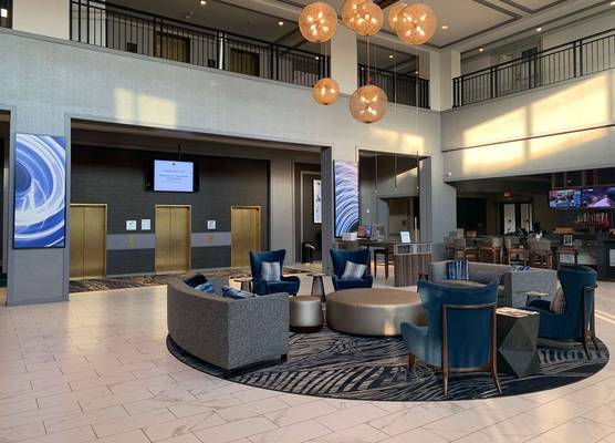 DoubleTree Suites by Hilton & Conf Ctr Chicago-Downers Grove 1