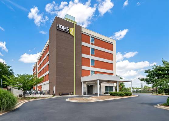 Home2 Suites by Hilton Charlotte Airport 1