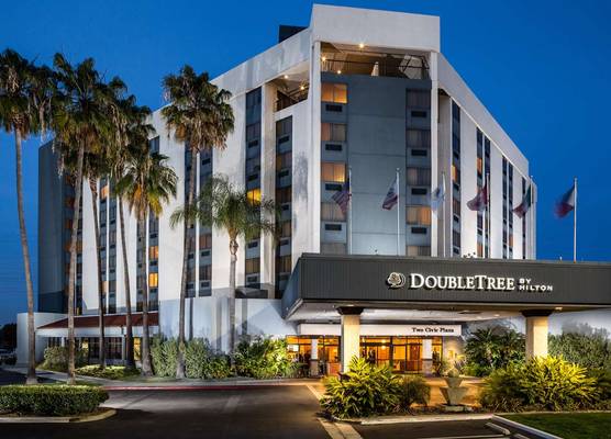 DoubleTree by Hilton Carson 1