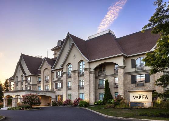 Hotel Vallea Bromont, Tapestry Collection by Hilton 1