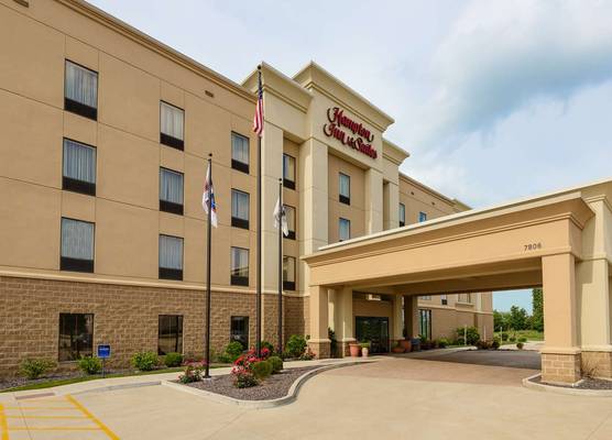 Hampton Inn & Suites Peoria at Grand Prairie, IL 1