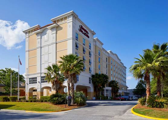 Hampton Inn & Suites Savannah/Midtown 1