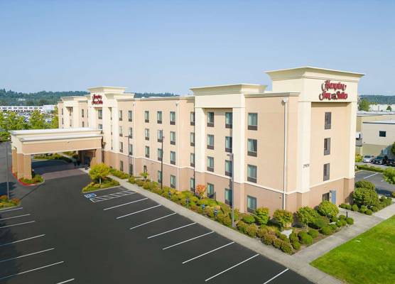 Hampton Inn & Suites Seattle/Kent,WA 1