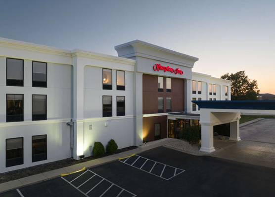 Hampton Inn Troy, OH 1