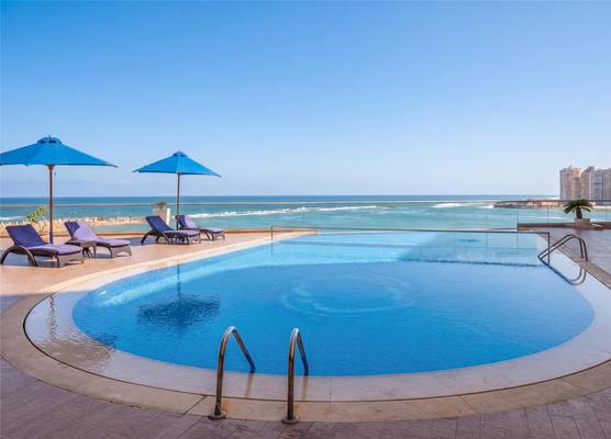 Hilton Alexandria Corniche 1