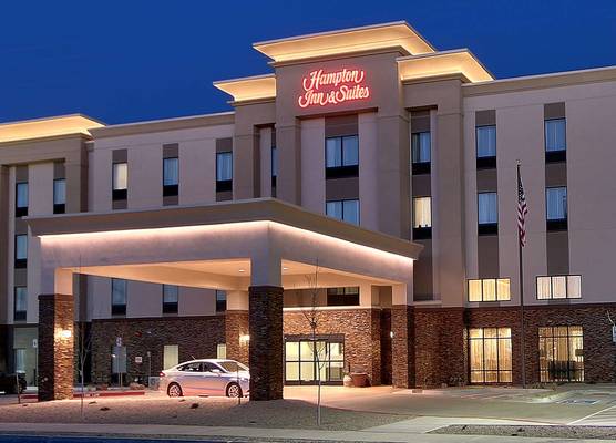 Hampton Inn & Suites Albuquerque Airport 1