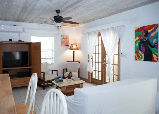 Tingum Village Hotel 1