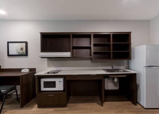 WoodSpring Suites Chandler Airport 1