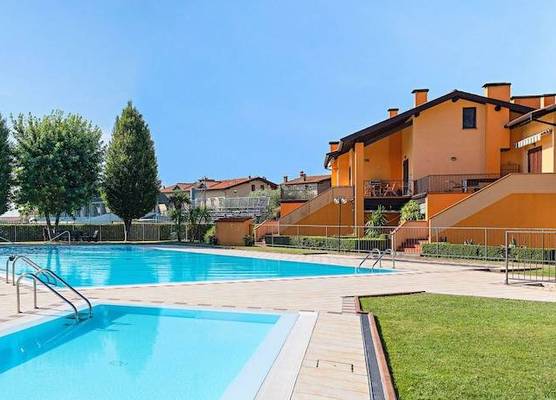 I Girasoli D10 by Wonderful Italy 1