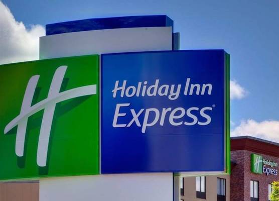 Holiday Inn Express & Suites Waco Downtown by IHG 1