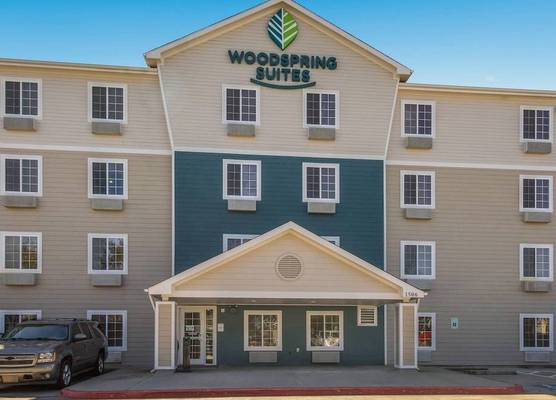 WoodSpring Suites Houston La Porte 1