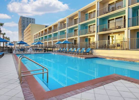 Dolphin Beach Club 1