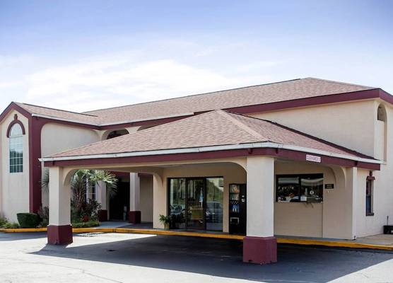 Red Roof Inn Sumter 1
