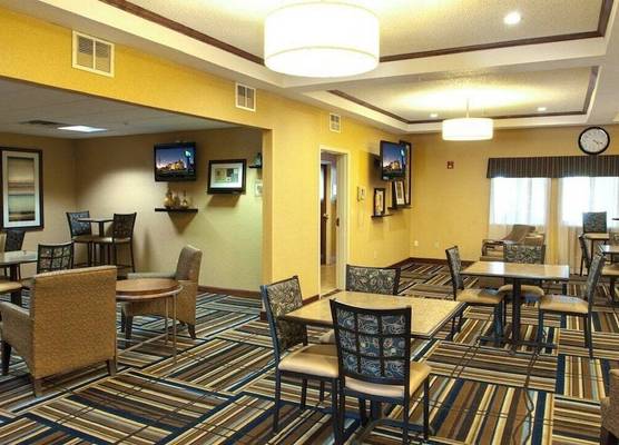 Holiday Inn Express & Suites CANYON by IHG 1