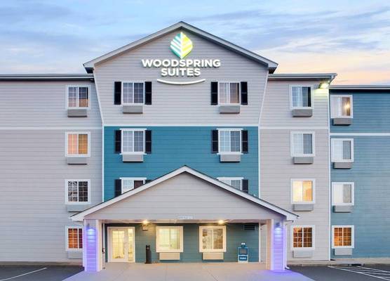 WoodSpring Suites Charlotte Shelby 1