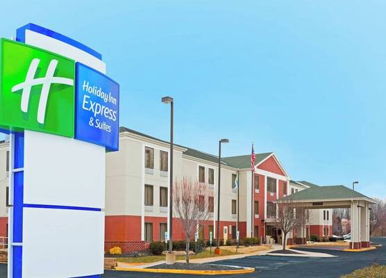Holiday Inn Express & Suites CARNEYS POINT - PENNSVILLE by IHG 1