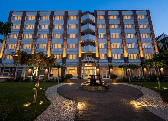 Best Western Plus Delta Park Hotel 1