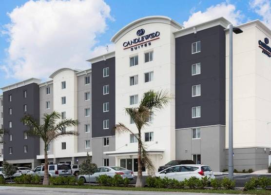 Candlewood Suites MIAMI INTL AIRPORT - 36TH ST by IHG 1
