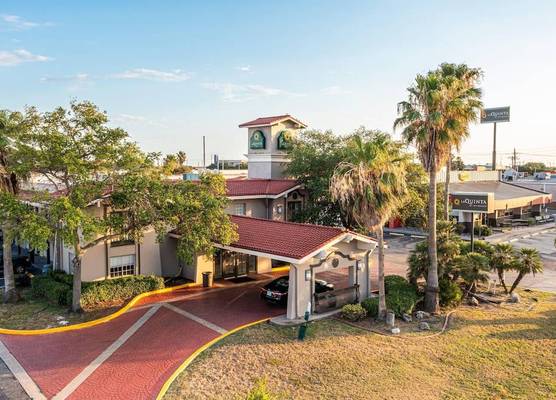La Quinta Inn by Wyndham Corpus Christi North 1