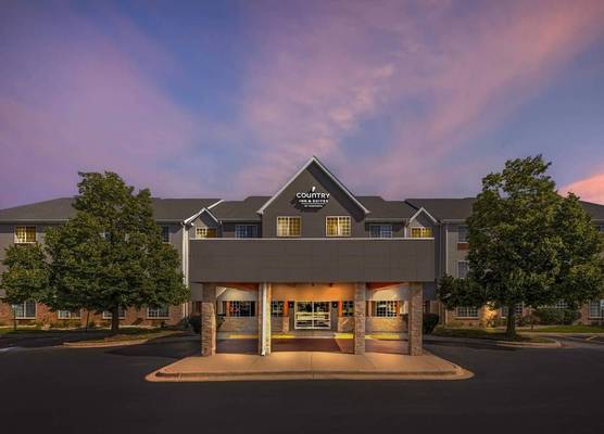 Country Inn & Suites by Radisson, Romeoville - Bolingbrook 1