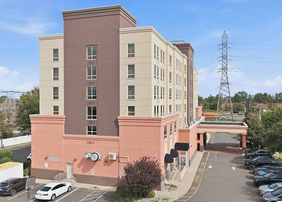 Hotel Executive Suites 1