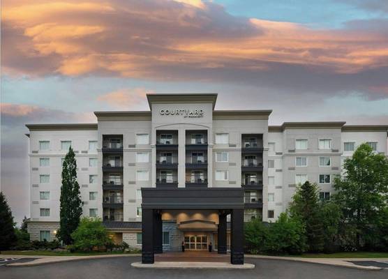 Courtyard by Marriott Toronto Markham 1