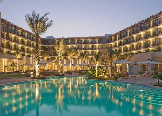 Crowne Plaza DUQM by IHG 1