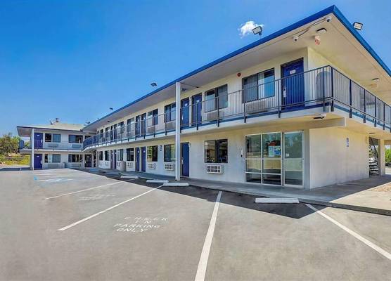 Motel 6-Red Bluff, CA 1