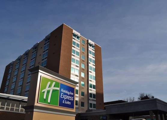 Holiday Inn Express & Suites PITTSBURGH WEST - GREEN TREE by IHG 1